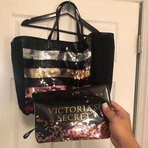 Victoria’s Secret tote and toiletry bag